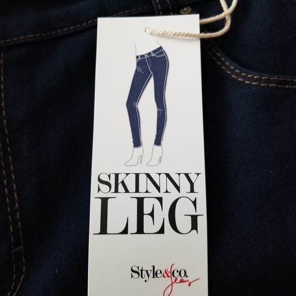 JEANS STYLE & CO Blue Denim Slim Leg 5 Pocket NWT Size 14 - Picture 9 of 15